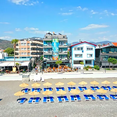 Yasemin Hotel 3*