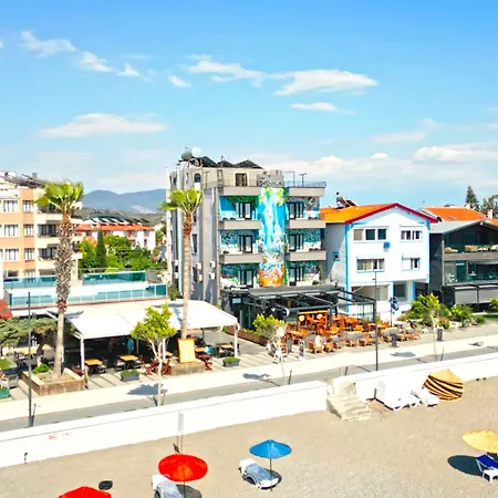 Yasemin Hotel 3*